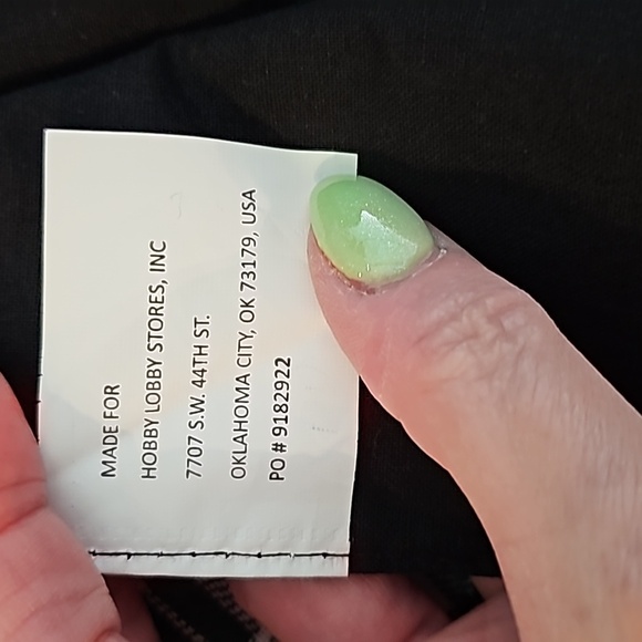 Table Runner - Picture 5 of 7